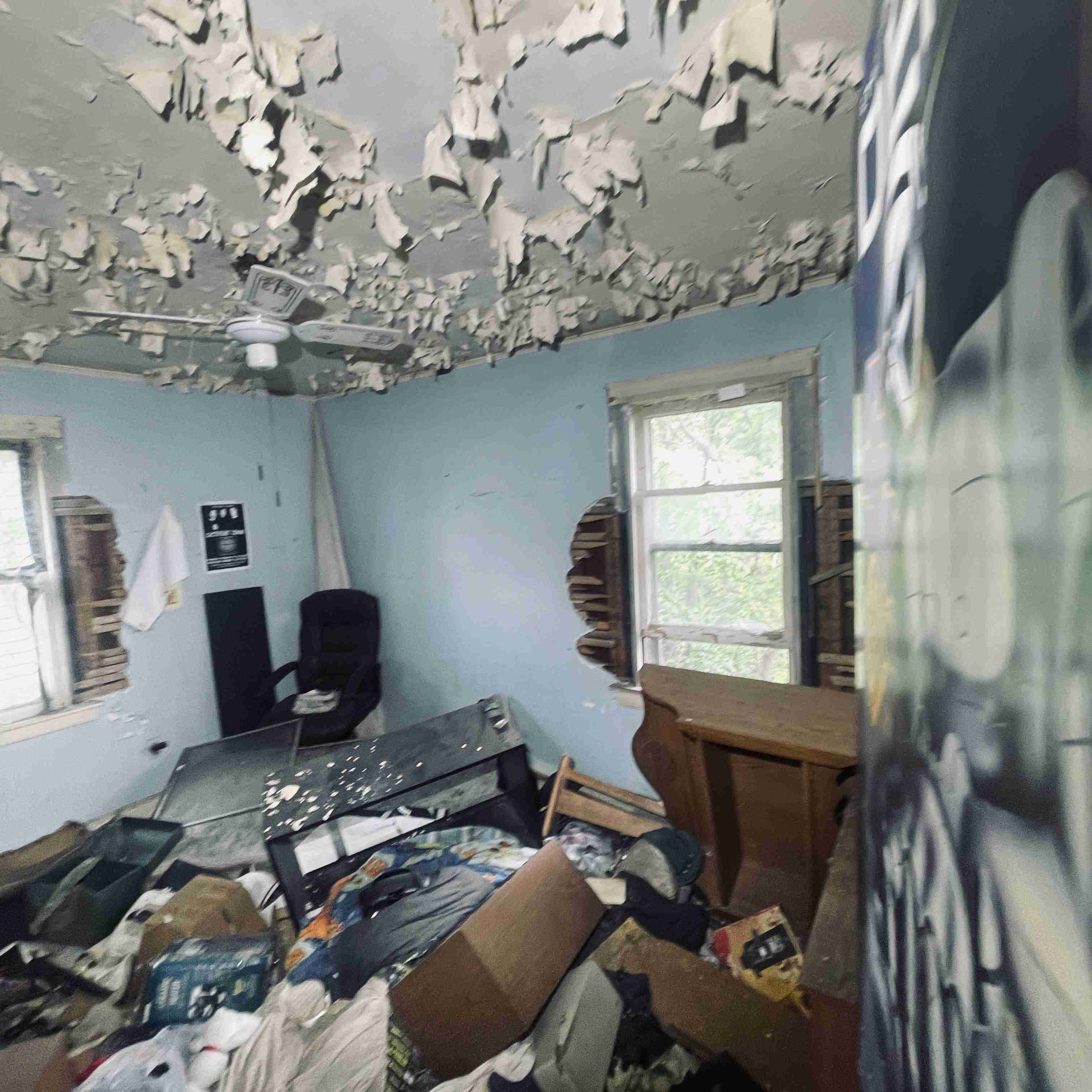 14044 Roselawn (55).jpg